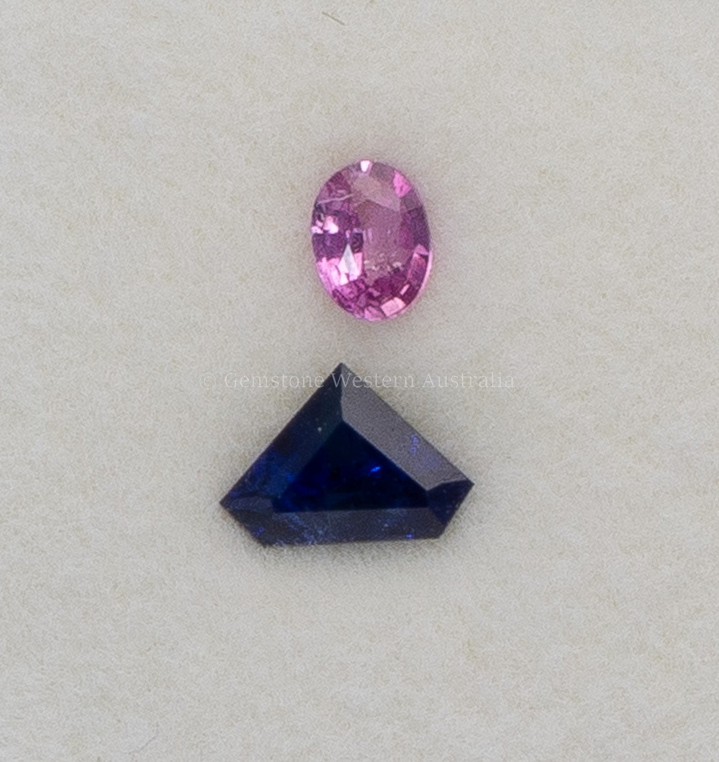 0.61 ct NATURAL SAPPHIRES - TWO-PIECE SET