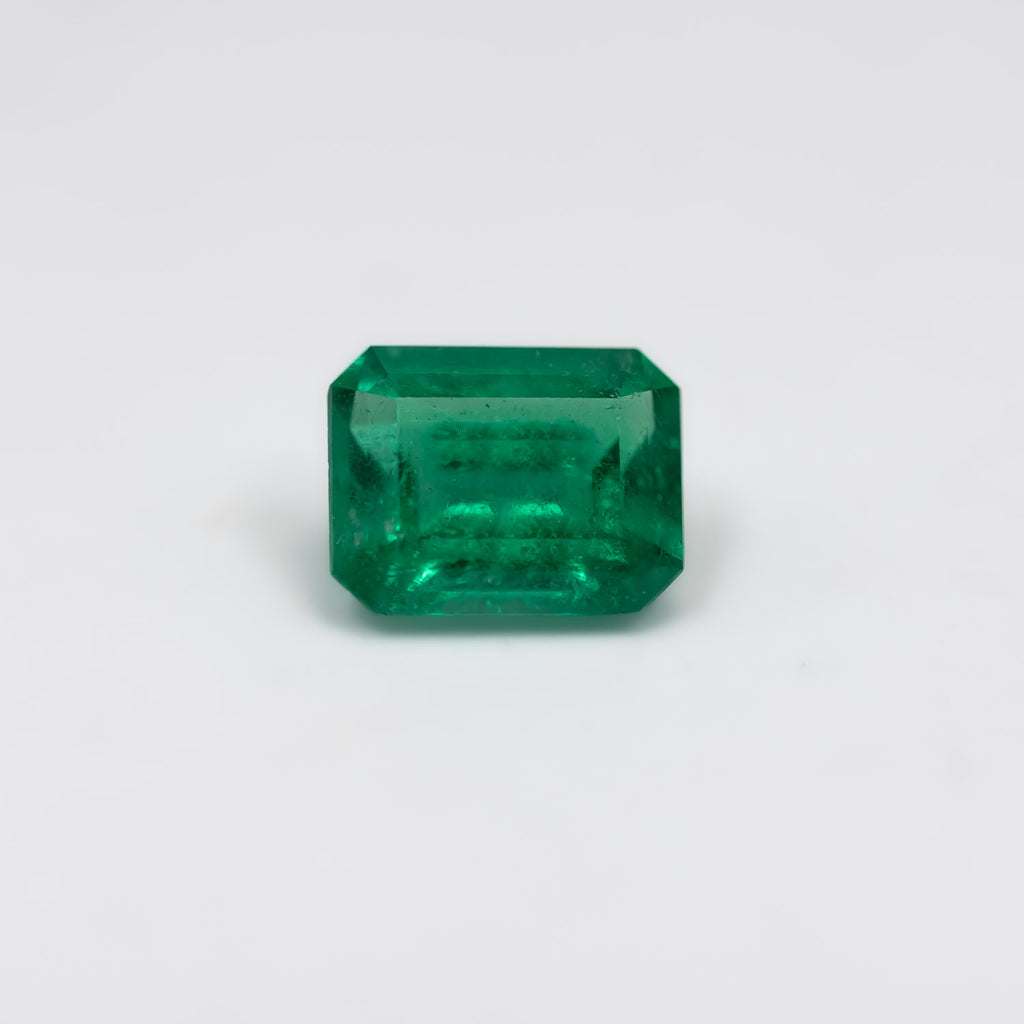 1.91ct Natural Colombian Emerald second viewed under white light