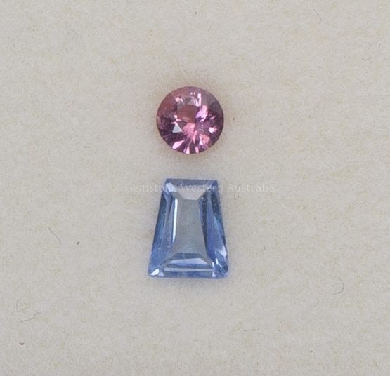 0.48 ct NATURAL SAPPHIRES - TWO-PIECE SET